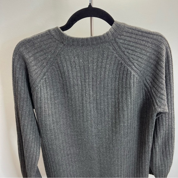 Dolce & Gabbana Italy 100% wool grey ribbed knit raglan sleeve sweater IT 50 - Picture 7 of 16